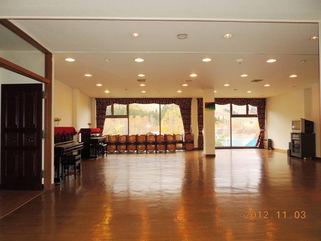 Naeba Lodge Oka Yuzawa  Exterior photo